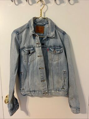 Levi's Faded Light Blue Women's Denim Jacket